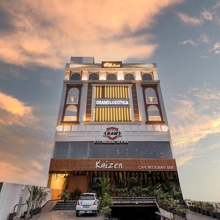 Grand Luxotica By Dls Hotels Dehradun Exteriör bild