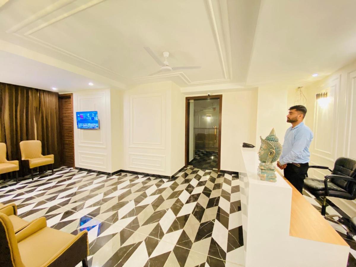 Grand Luxotica By Dls Hotels Dehradun Exteriör bild