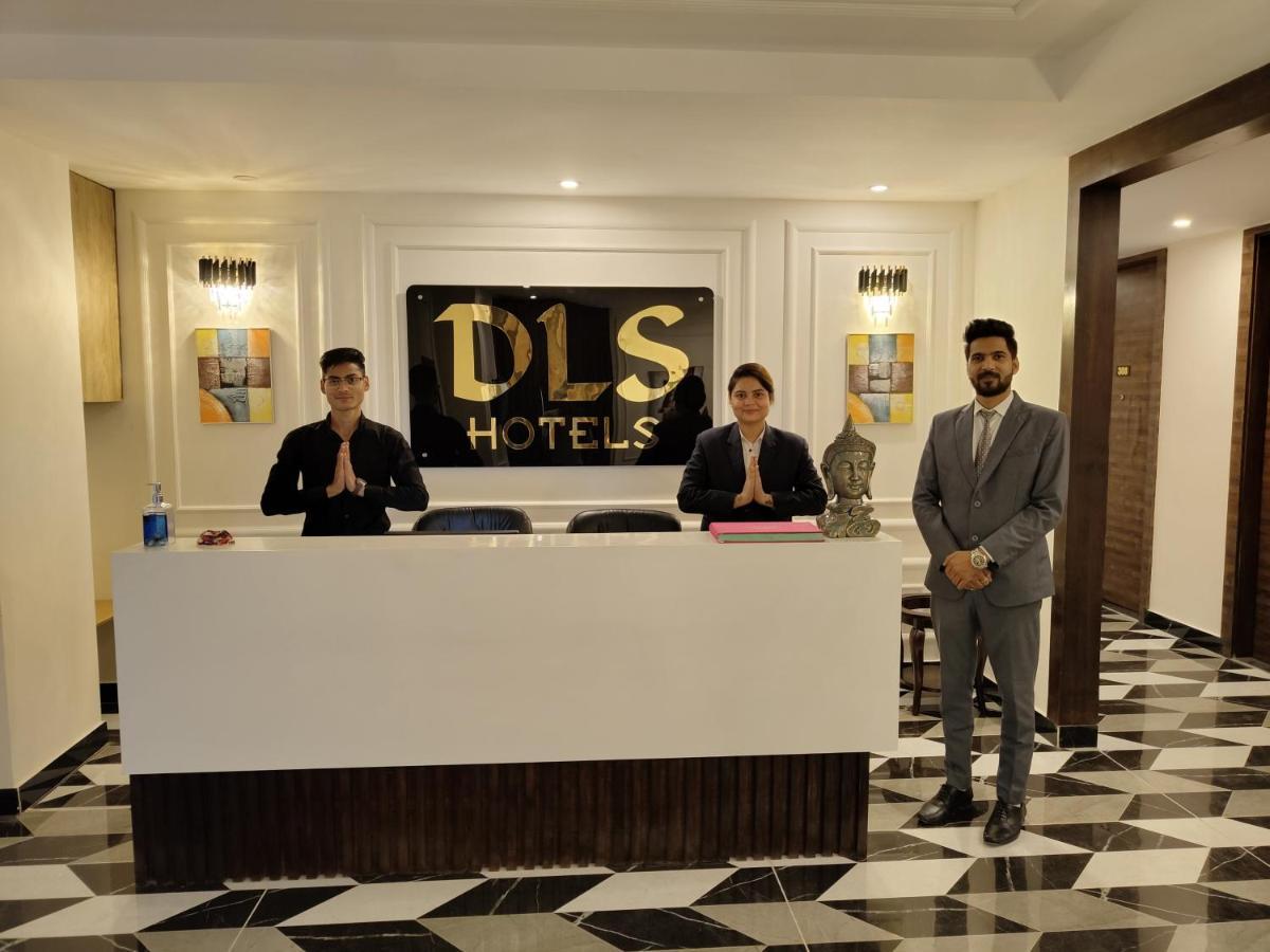 Grand Luxotica By Dls Hotels Dehradun Exteriör bild
