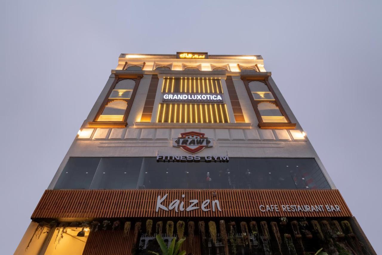 Grand Luxotica By Dls Hotels Dehradun Exteriör bild