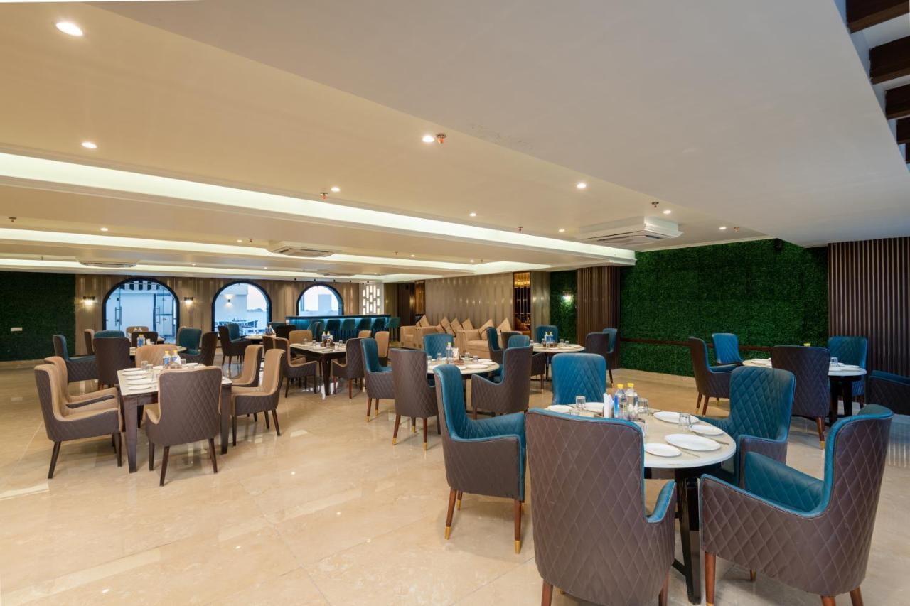 Grand Luxotica By Dls Hotels Dehradun Exteriör bild