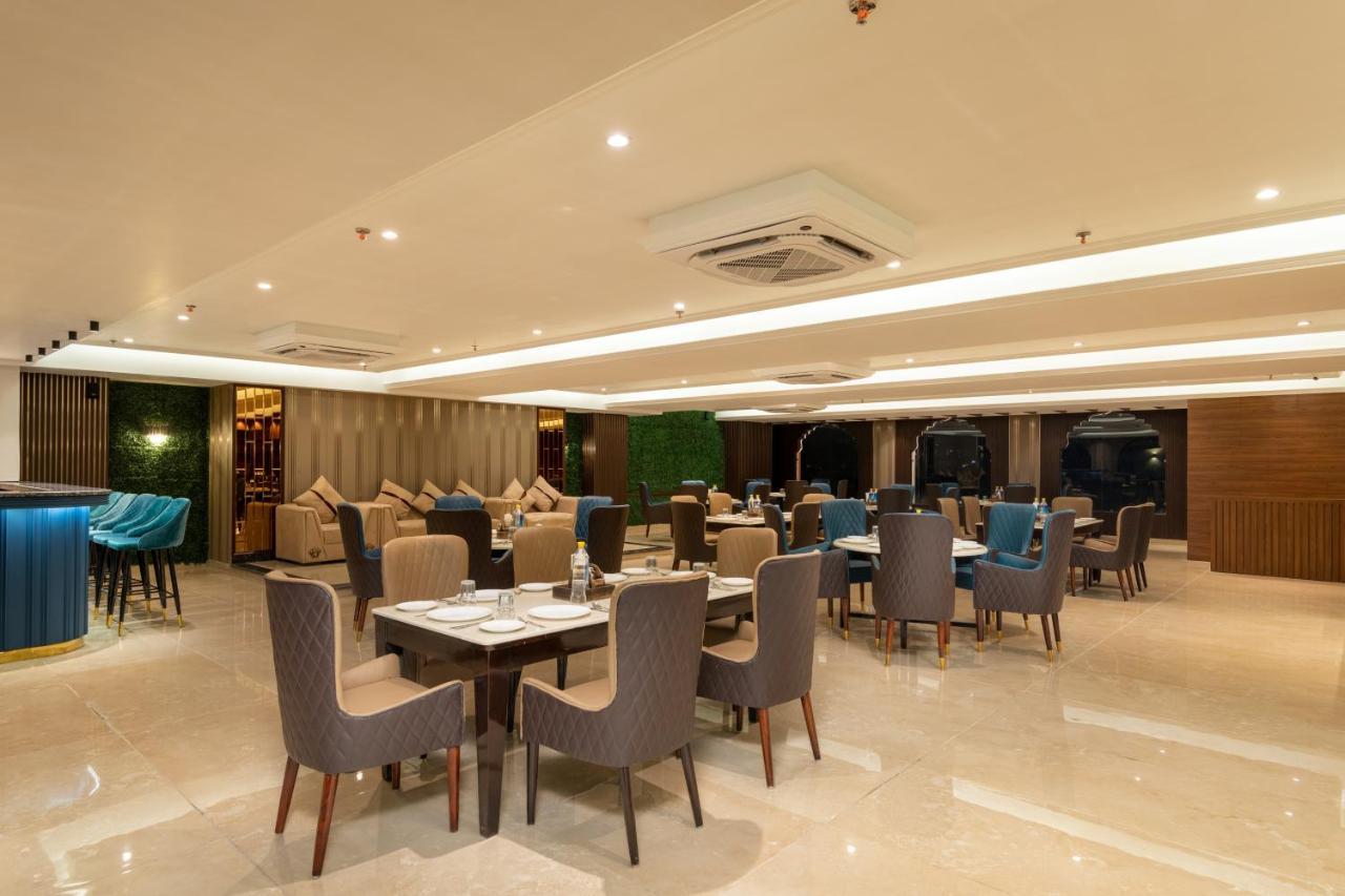 Grand Luxotica By Dls Hotels Dehradun Exteriör bild