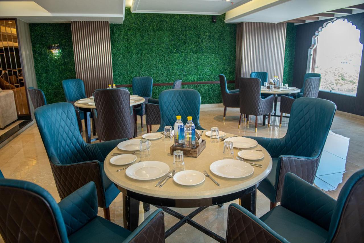 Grand Luxotica By Dls Hotels Dehradun Exteriör bild